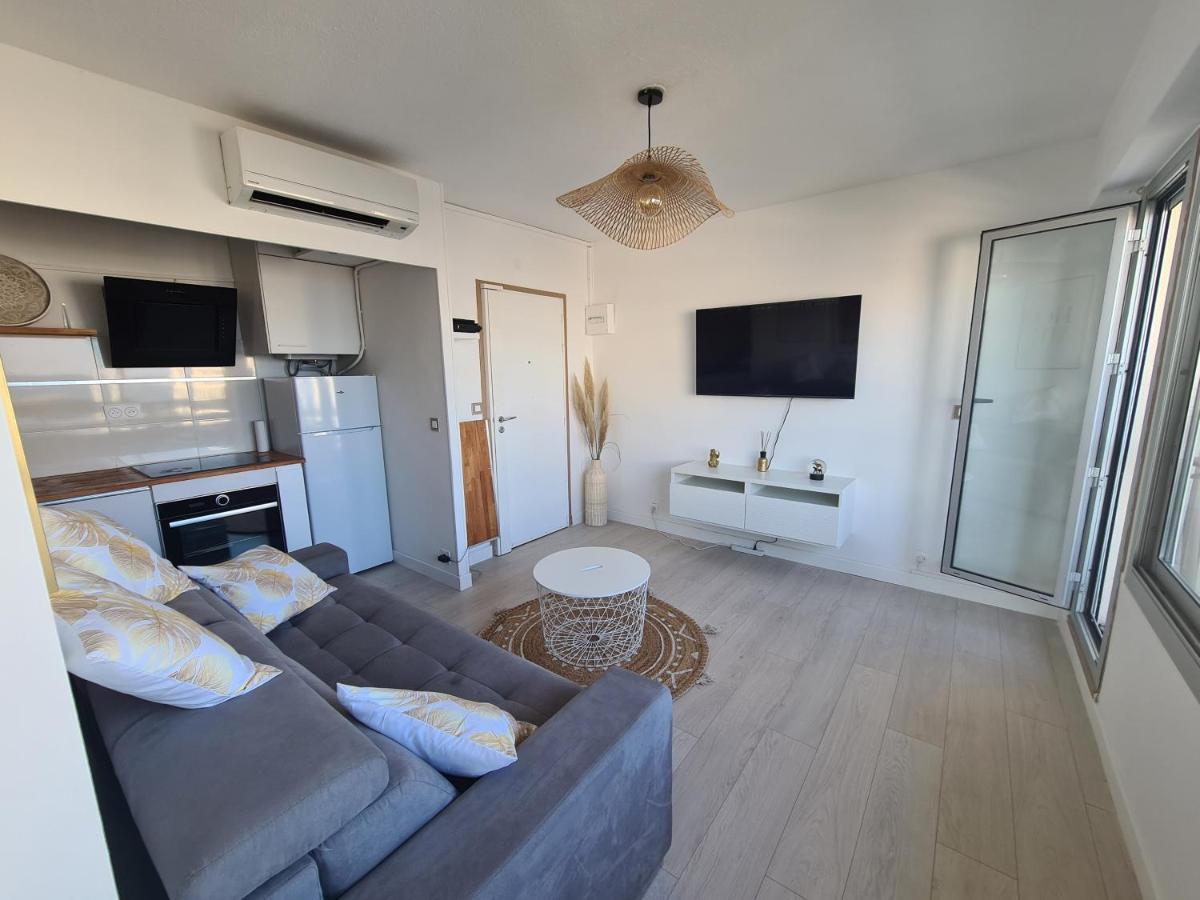 Appartement Lumineux Avec Vue Sur Mer A 50 M De La Plage Et Du Centre 라그랑모트 외부 사진